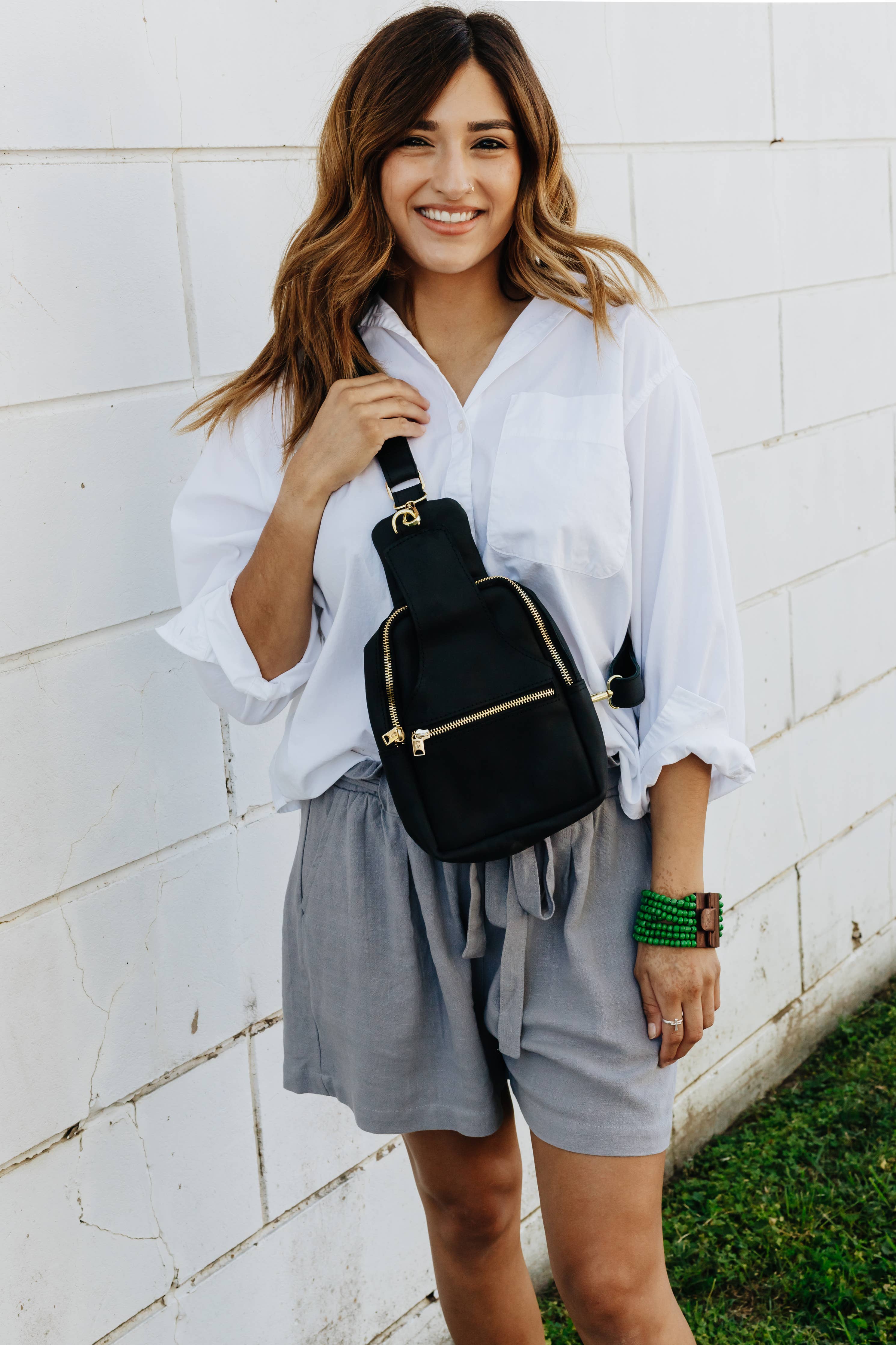 Crowned Free Sling Bag - Black