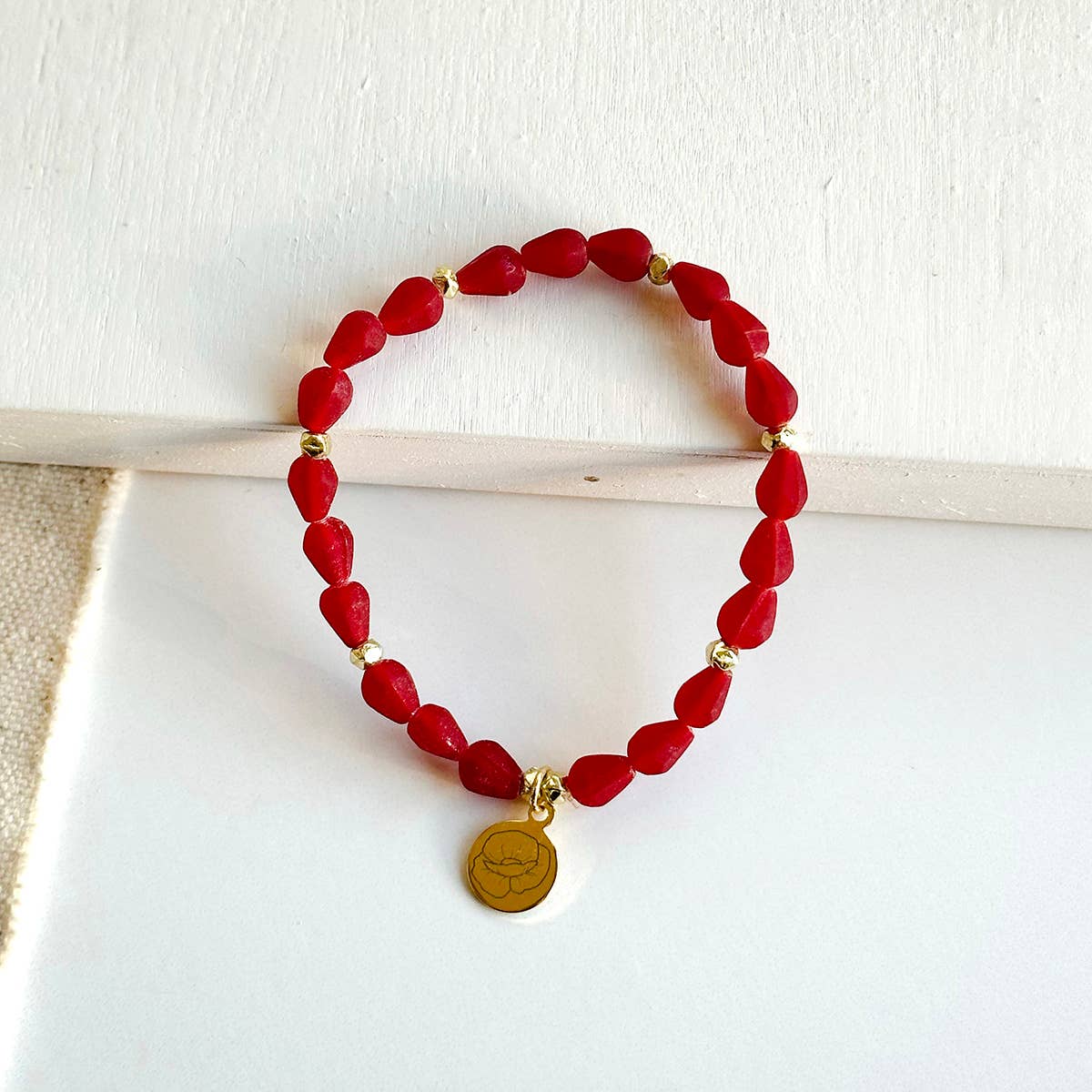 August • Birth Flower Bracelet