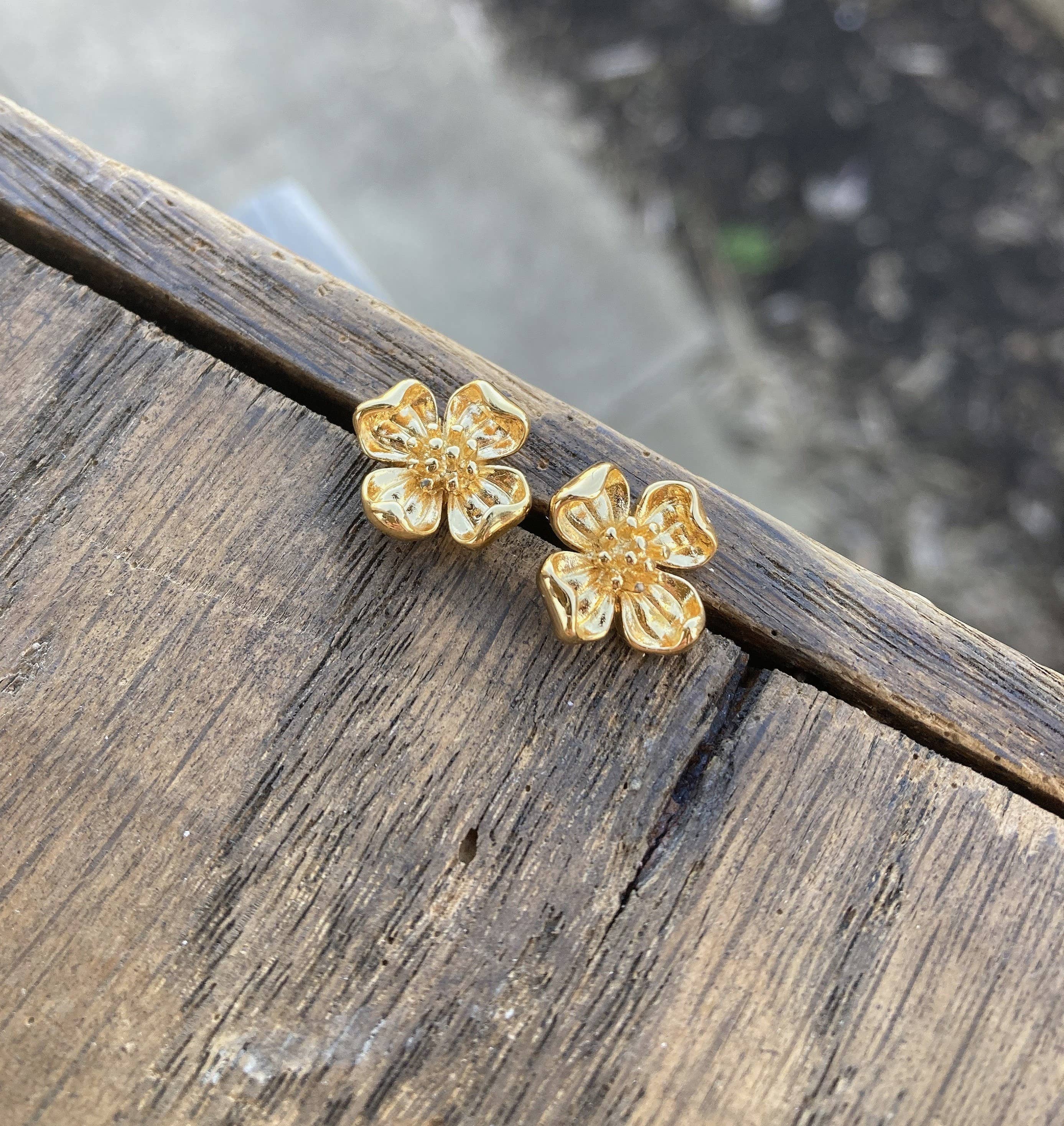 Gold Plated Vintage Dogwood Flower Floral Post Earrings