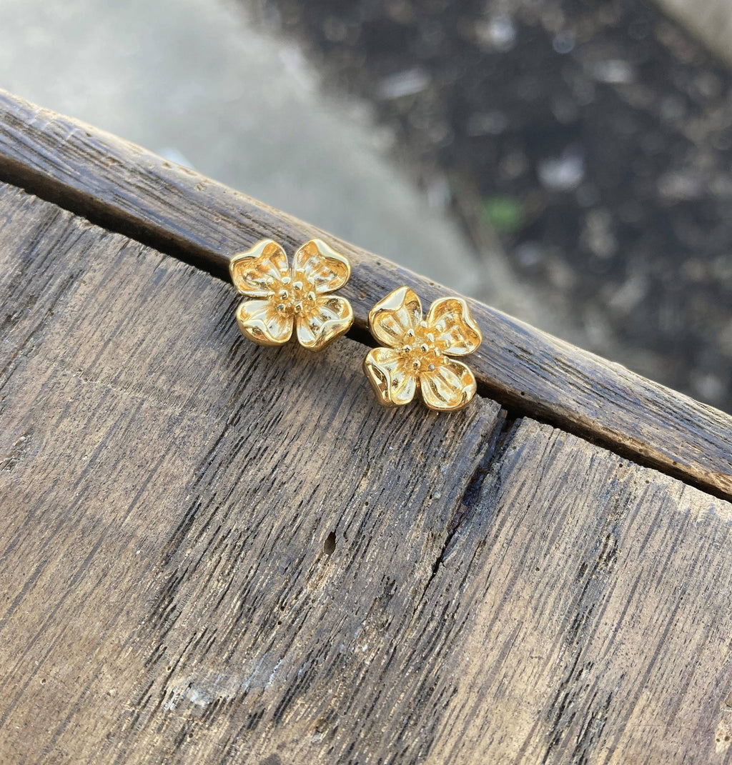Gold Plated Vintage Dogwood Flower Floral Post Earrings