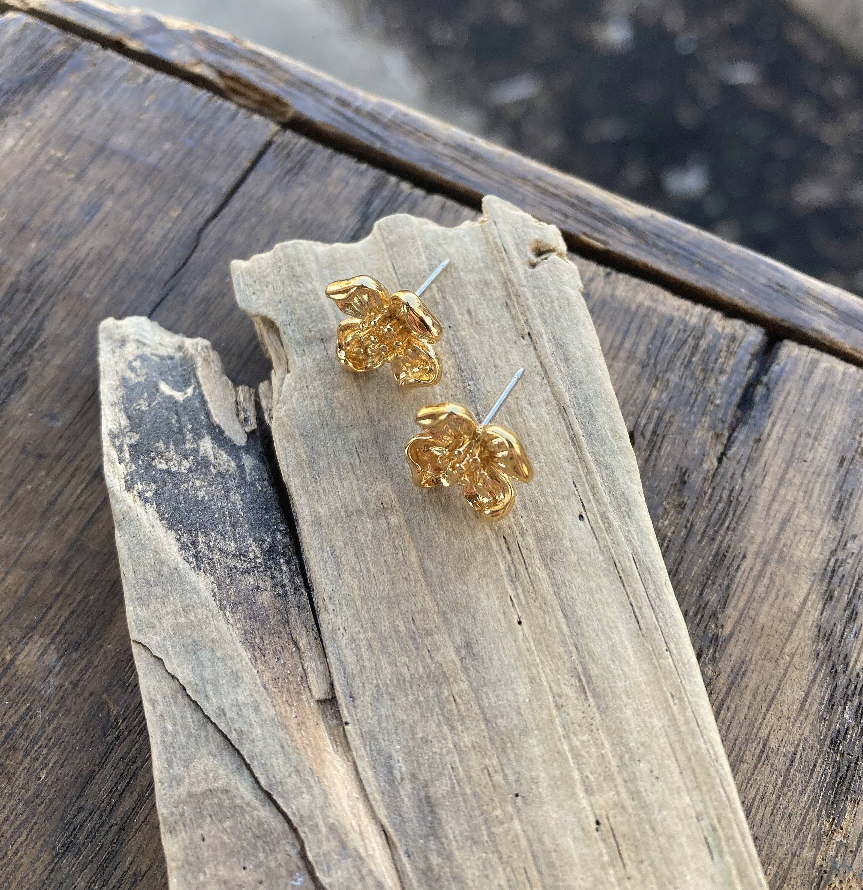 Gold Plated Vintage Dogwood Flower Floral Post Earrings